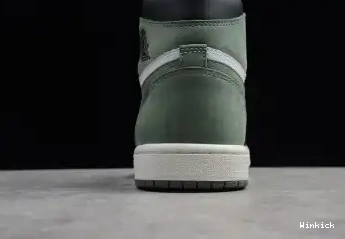 - AIR AIR 1 "CLAY -555088-135 JORDAN JORDAN GREEN" RETRO 0414